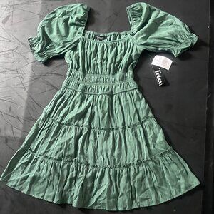 Green Short Sleeve Flowy Dress